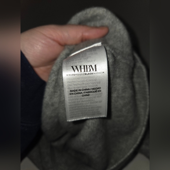 White House Black Market WOMENS Gray Cozy Polo V-Neck Sweater EUC Size L - Picture 10 of 13